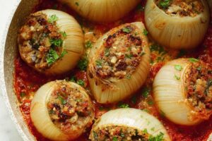 Greek Stuffed Onions