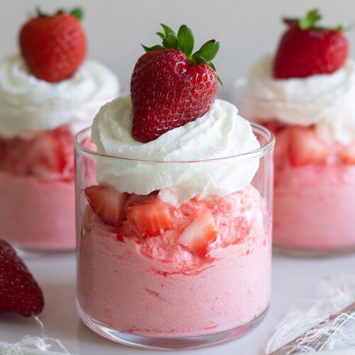 Easy Fresh Strawberry Mousse